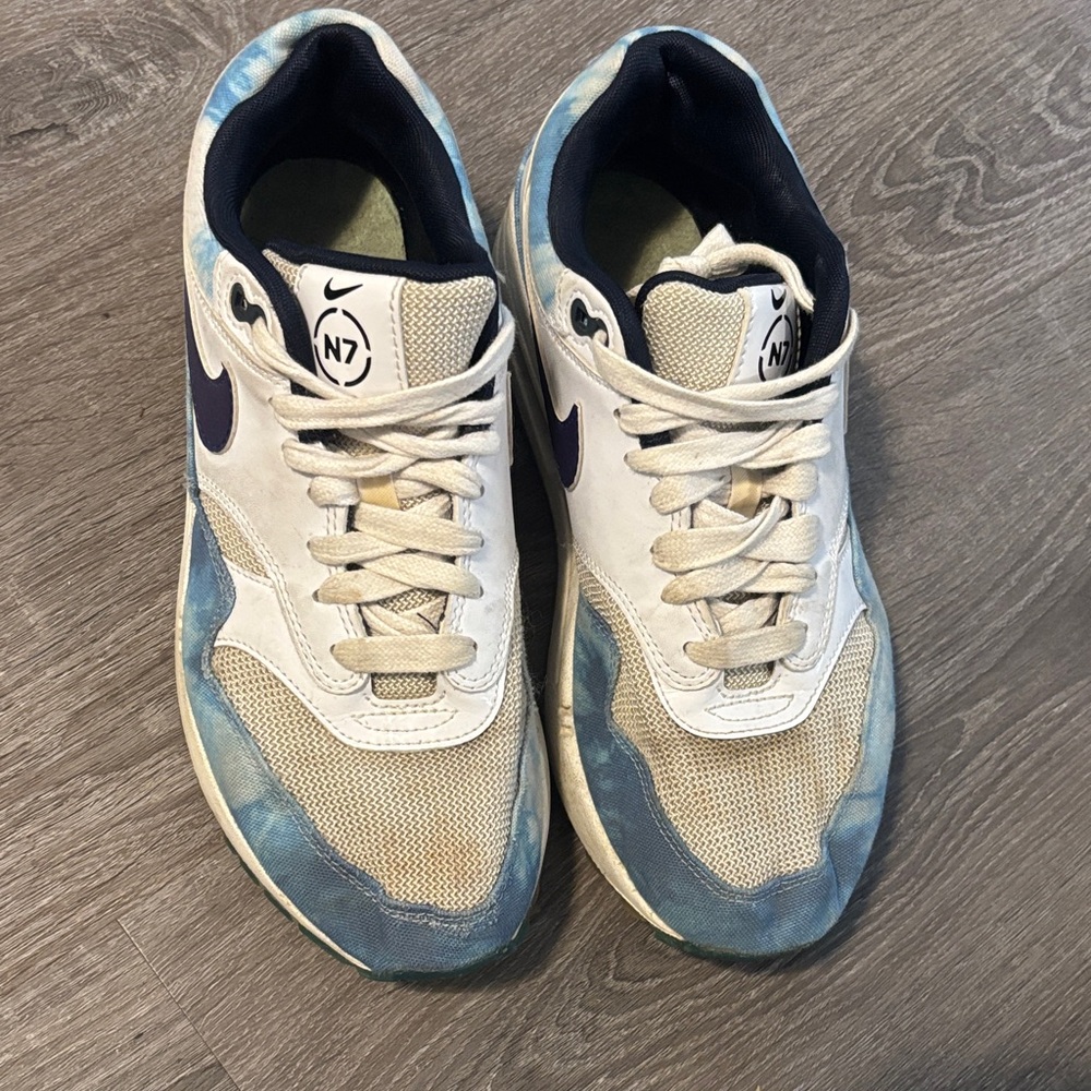2/$30 Nike N7 Women's Sneakers - White and Light Blue